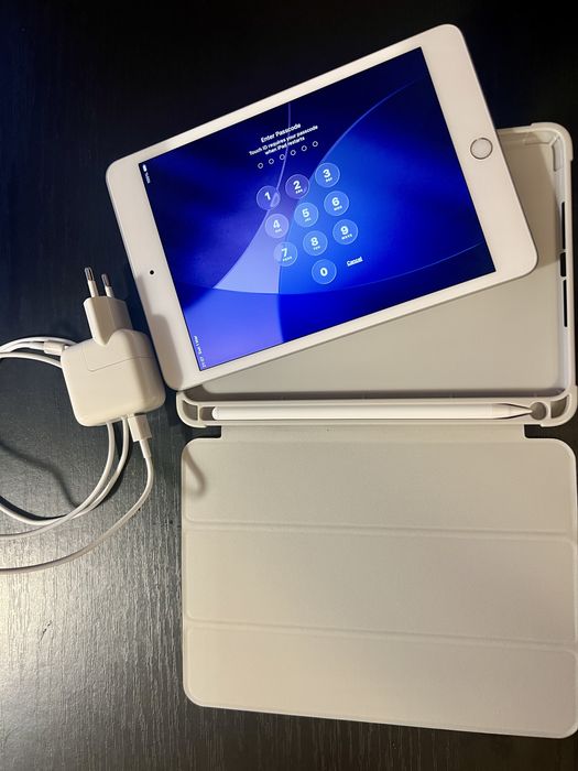 Ipad Mini 5, 64GB, Stare ca nou, Amprentă funcțională