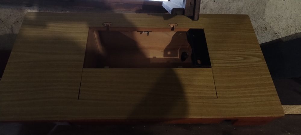 Шевна машина без контрукцията