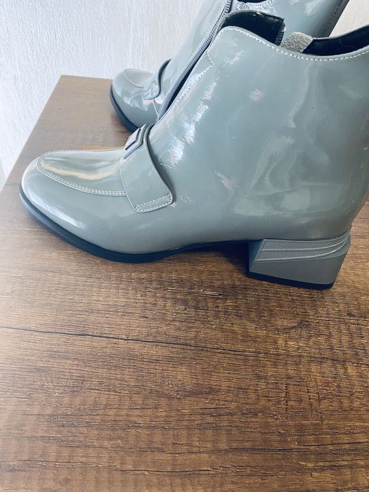 Ghete dama, 39,piele lacuita gri