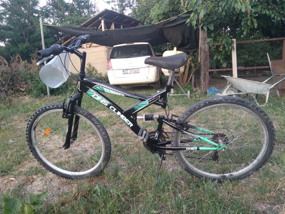 Mountain bike DHS,în stare bună