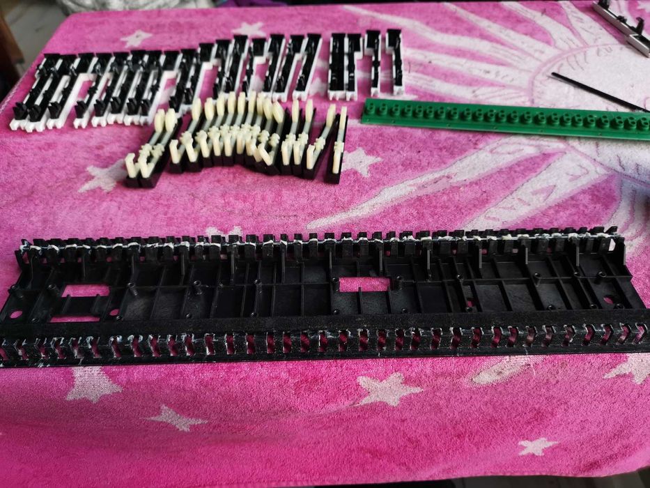 Estetizare/Mentenanta/Igienizare Acordeon Roland Fr4xFr3x