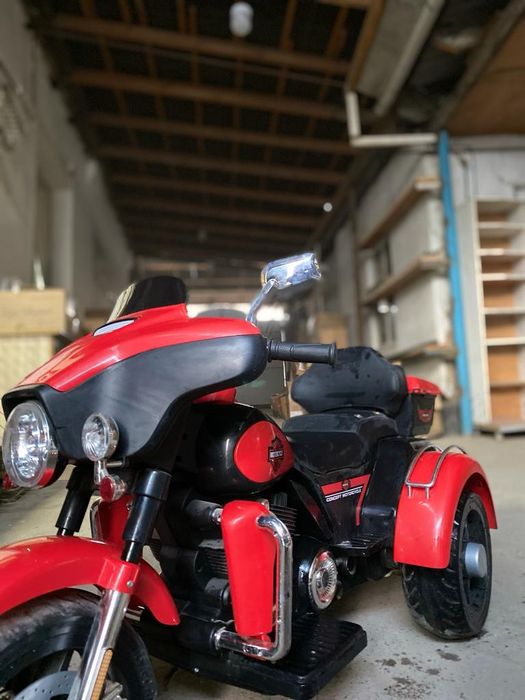 мотоцикл красный