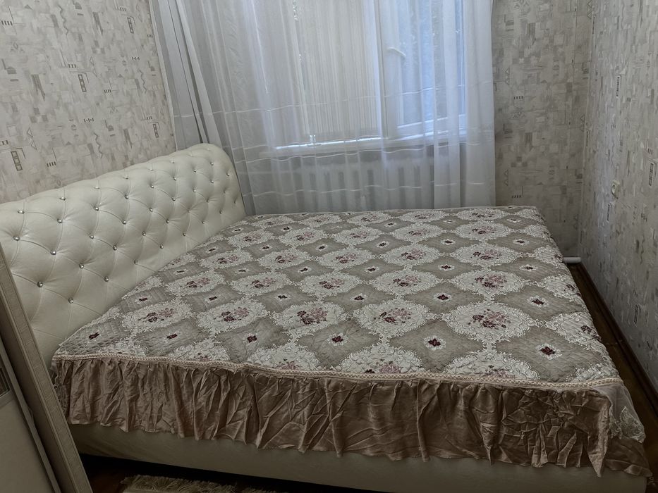 Продам очень красивый спальный гарнитур