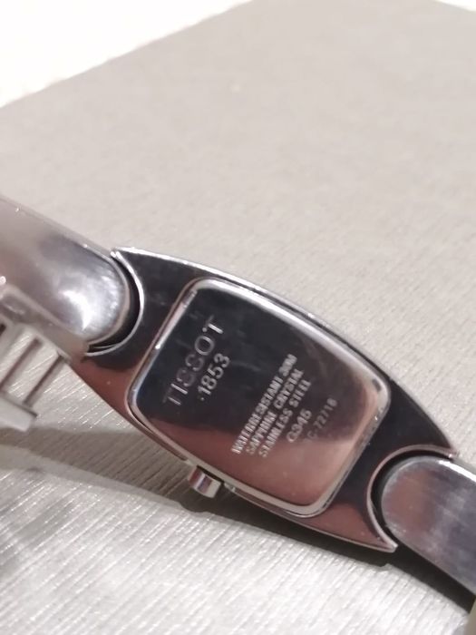 Продам часы TISSOT