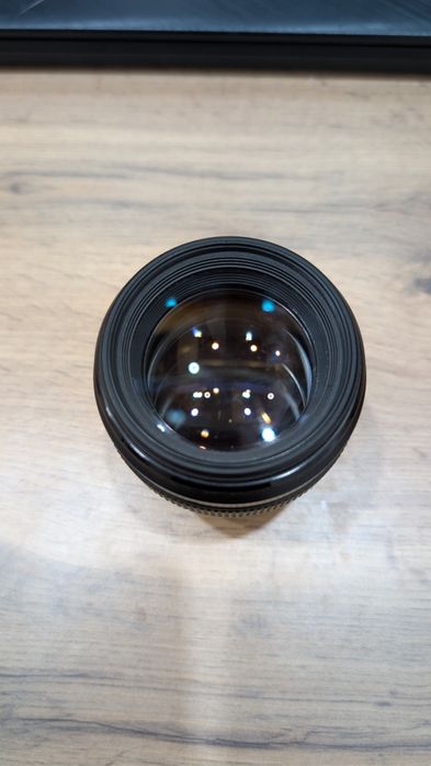 Объектив Canon 85mm 1.8 EF