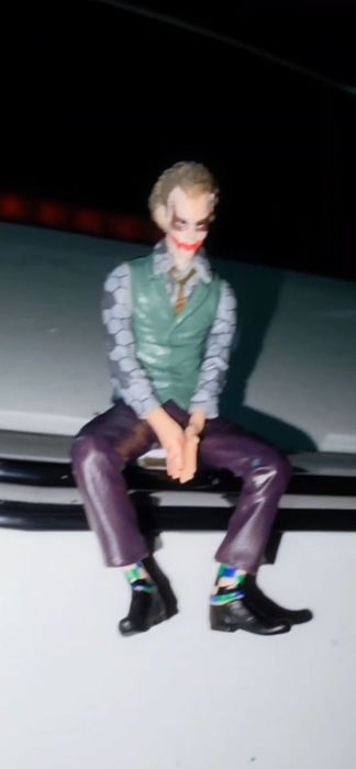 Joker figurasi avtomobil va ofis uchun

 Joker uslubidagi avtomobil de