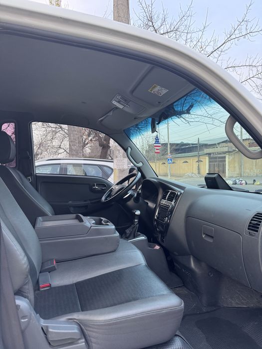 Kia bongo ev 2022 yil srochna sotiladi