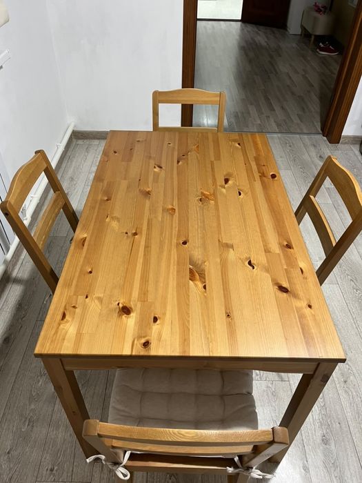 Стол обеденный и стулья IKEA