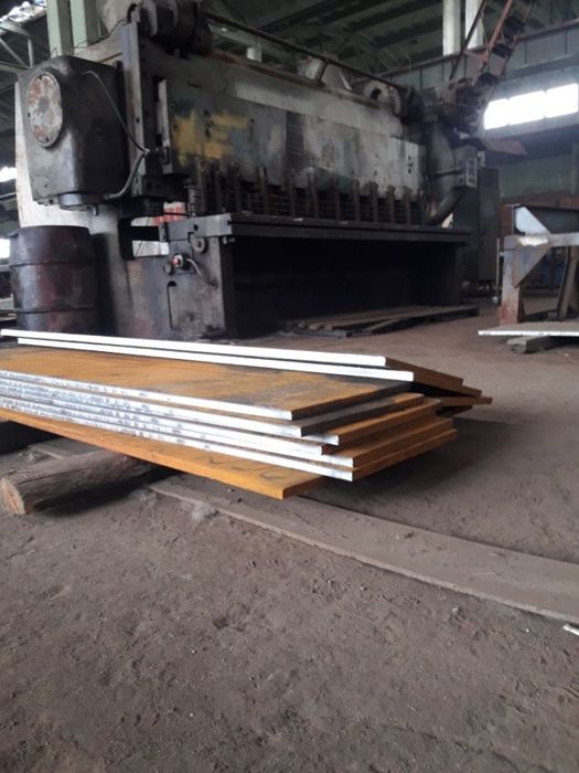 Рубка металла на пластины