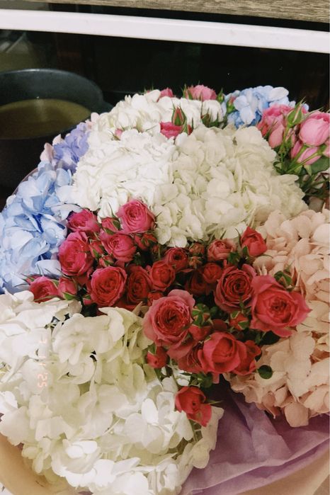 Цветы он нужнее тому кто ценит его больше.