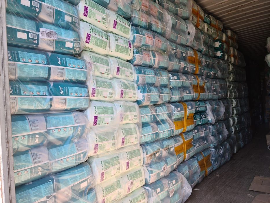 Памперсы и пелёнки продаю