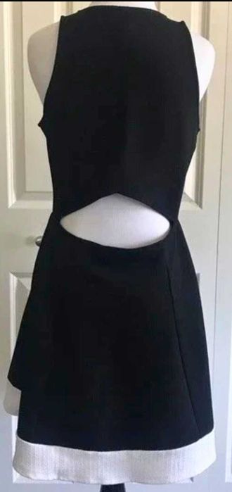 H&M рокля с полу гол гръб