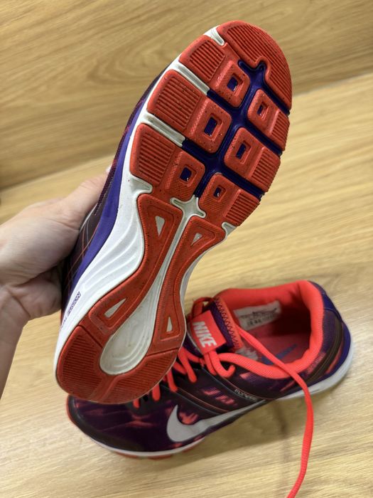 Маратонки Nike training 35.5