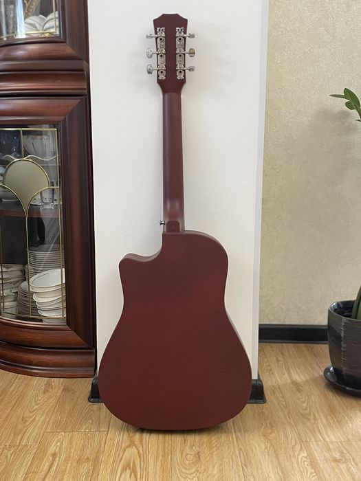 Новая Акустическая гитара