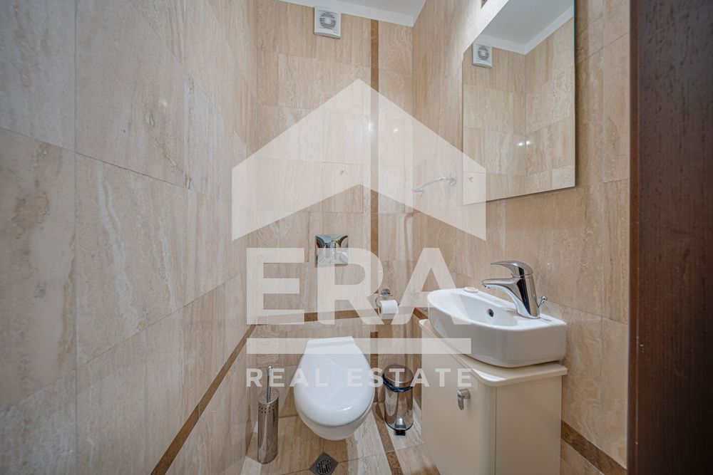 Дава се под наем Четиристаен апартамент в София, Лозенец - 158 кв.м за 2500 € - Снимка #6