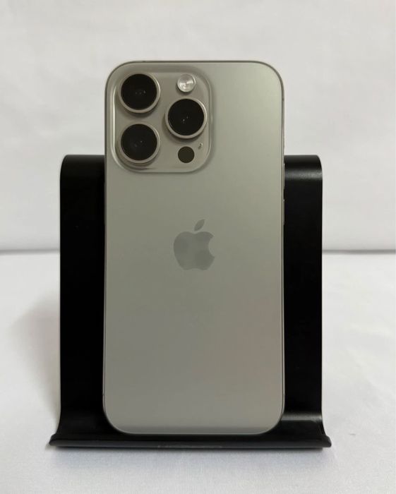 Iphone 15 pro culoare Titan Natural