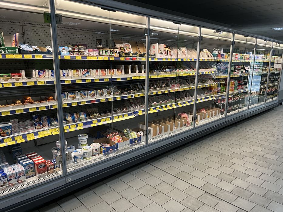 Крайстенни витрини