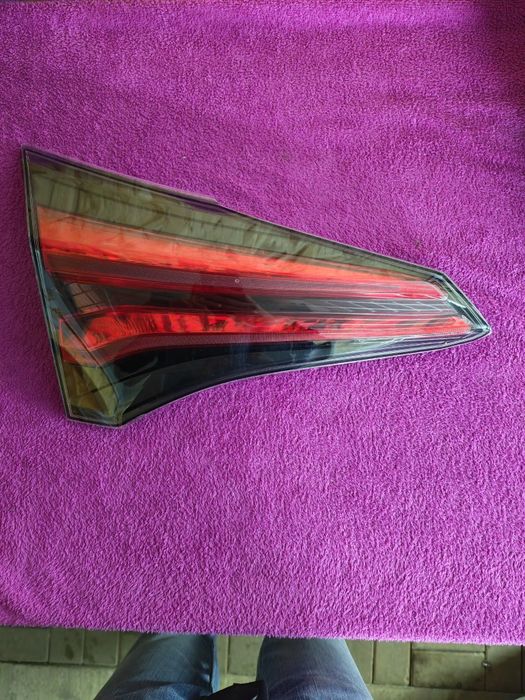 Задние фонари Toyota Rav4