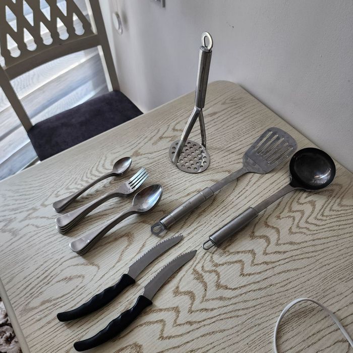 Столовые приборы