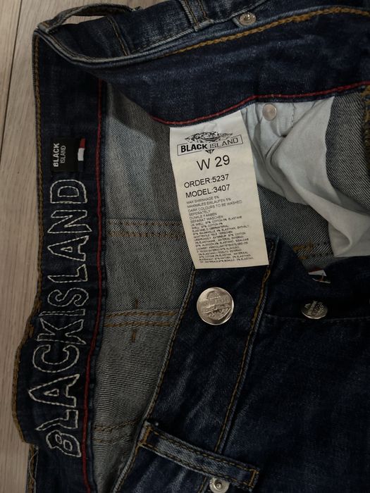 Blugi noi Black Island