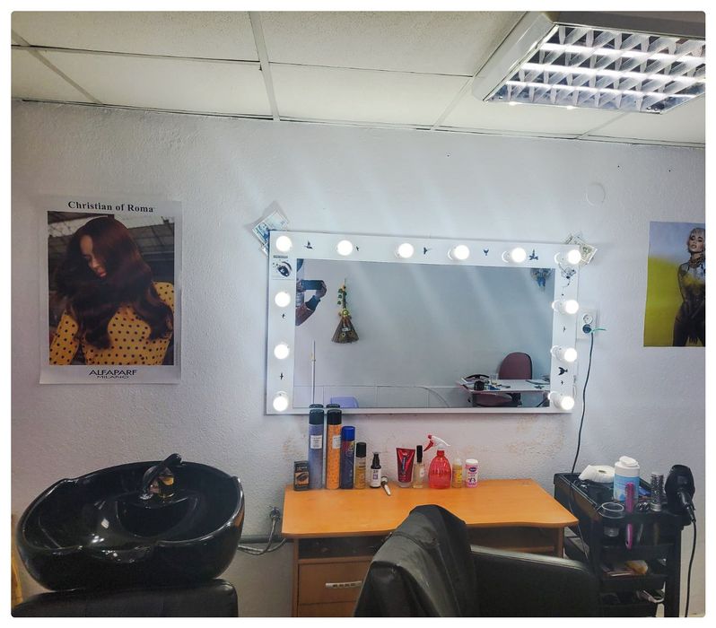 Огледало с осветление