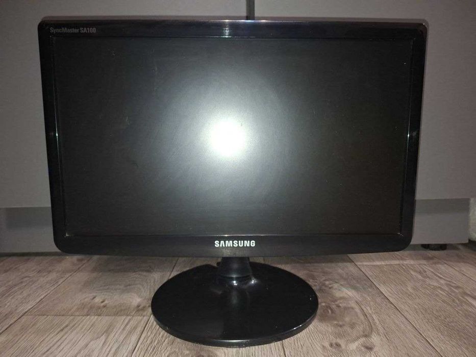 Монитор SAMSUNG LS19A100NS/KZ !!! БЕЗ блока питания !!!