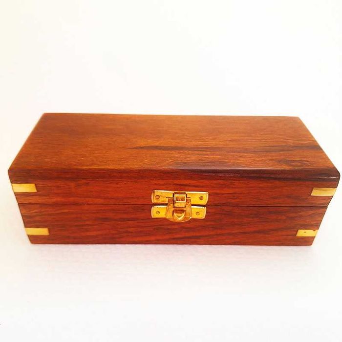 Калейдоскоп бронзов в дървена кутия.