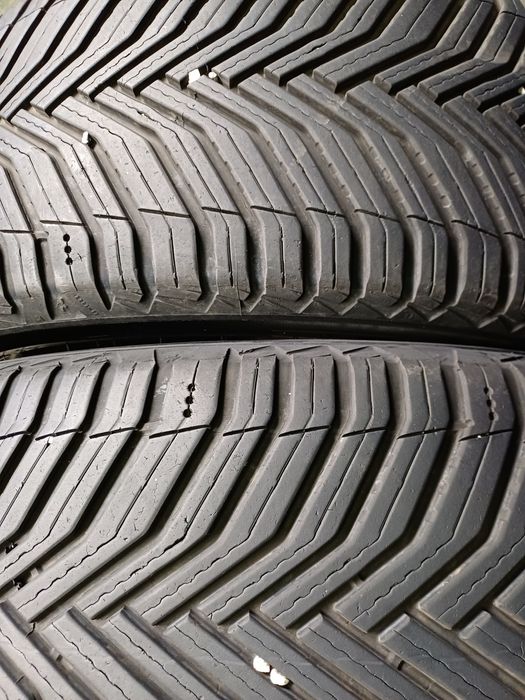 Гуми 235/45/19 Мишелин