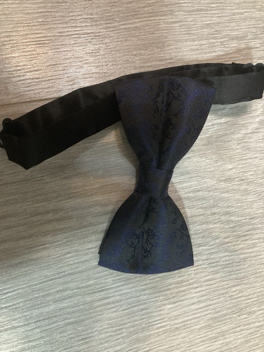 Подтяжки , бабочки