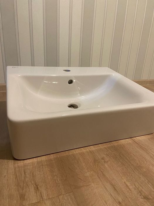 Раковина с пьедесталом Ideal Standard