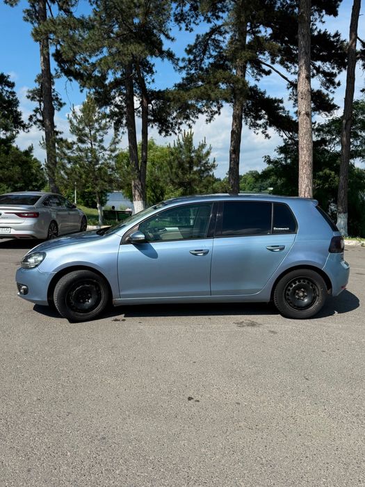 VOLKSWAGEN Golf 2010 — imagine 2
