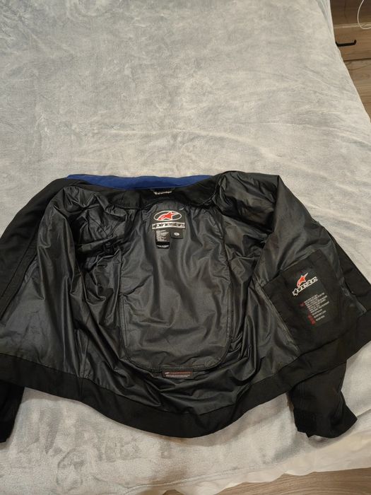 Каска AGV размер Л и яке XL