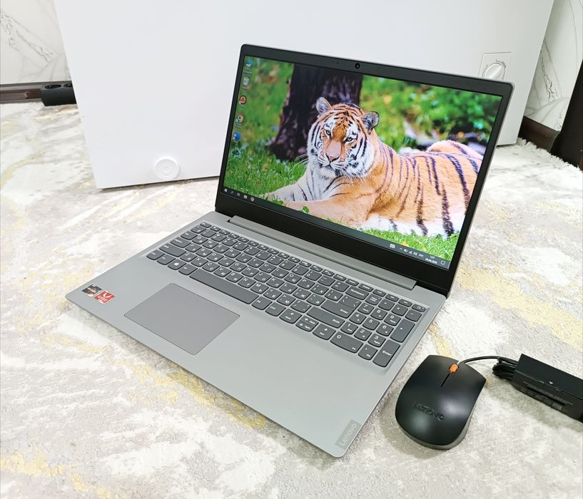 Ноутбук AMD RYZEN Lenovo IdeaPad.