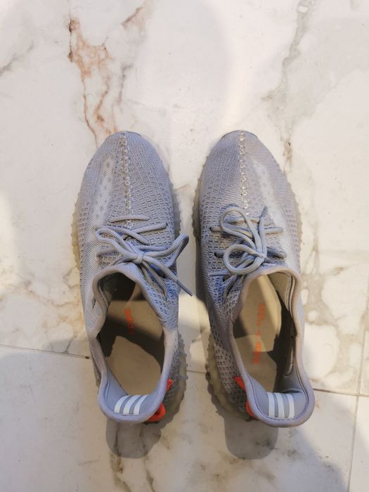 Adidas Yeezy Boost V2 Taillight