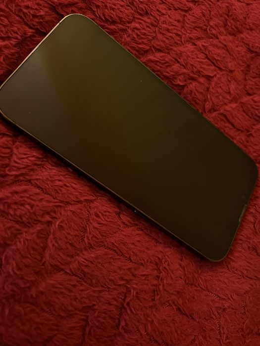 Продавам Iphone 13 Pro 256GB
