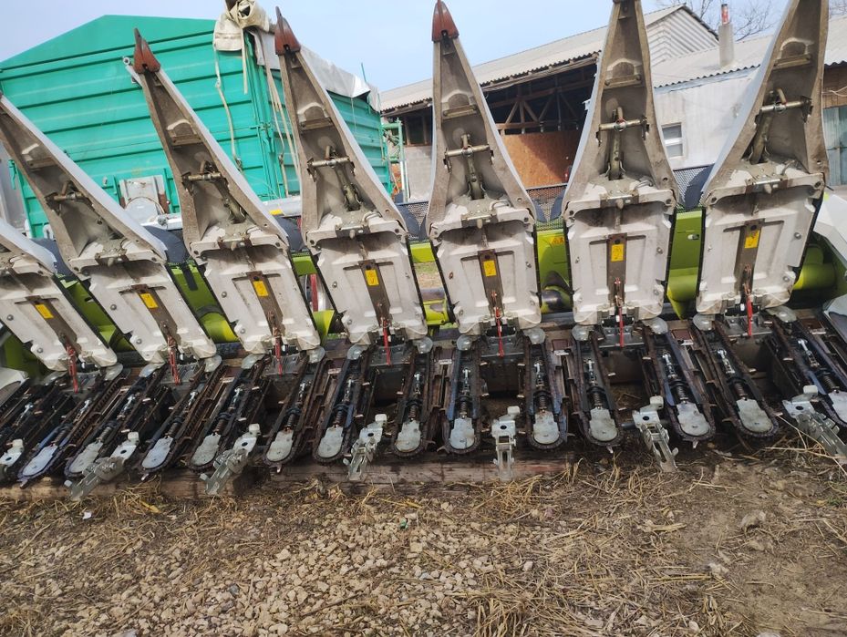 Culegator porumb/ Floarea Soarelui Claas Corio 8 randuriri