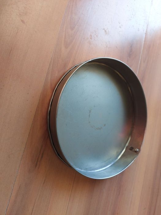 1. Тави за Пици и Закуски, Милинки - Тави oт черна ламарина., аломиний