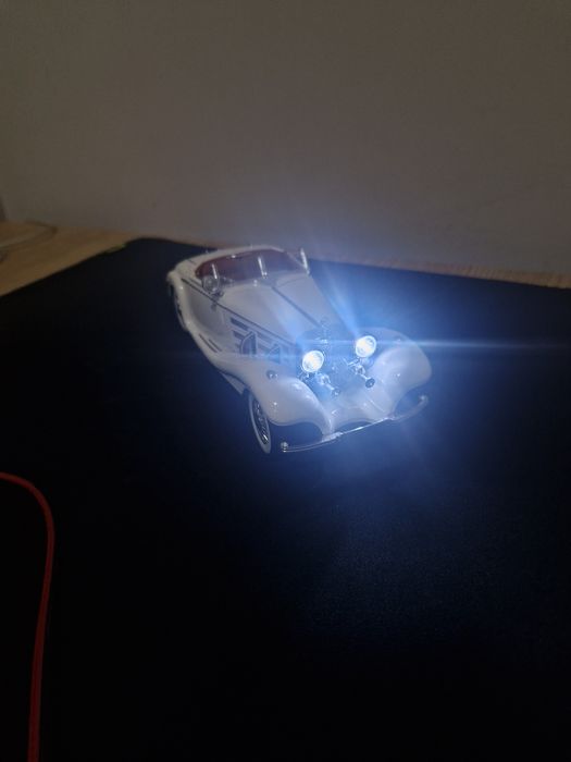 Машинка Mercedes-Benz