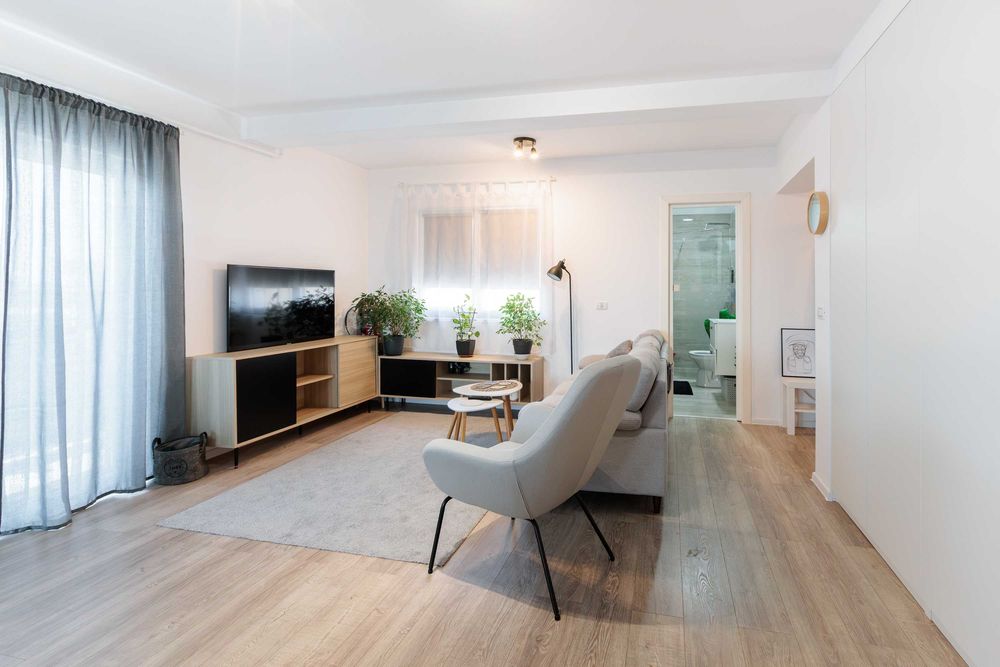 Apartament Studio 60 mp total, 2 Locuri Parcare, Moșnița Nouă (Asfalt)