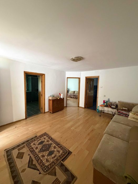 2 corpuri de casa de vanzare Margineanu - Buzau