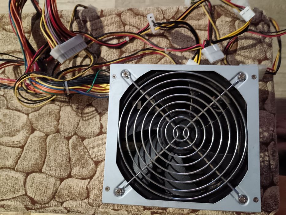 Блока питания 400W HuntKey LW-6400H