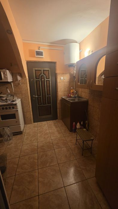 Proprietar. Garsoniera. Narciselor 12.  Bacau 26ooo e.