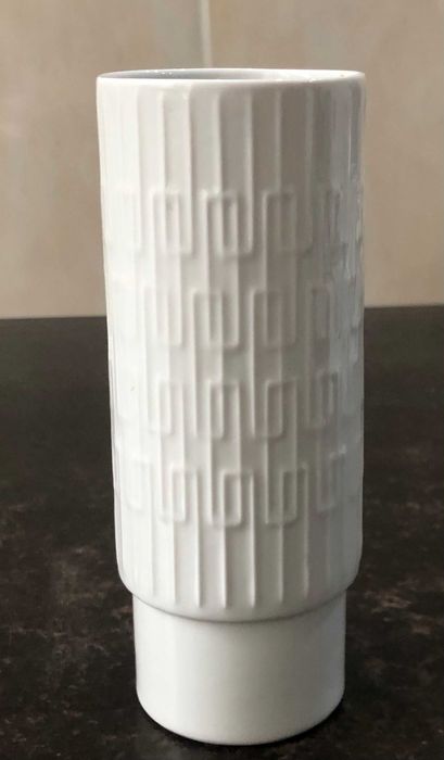 Vaza alba din portelan , PMR Jaeger &Co, Bavaria Germany, anii `60.