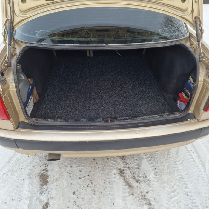 Продам ауди 800 моно