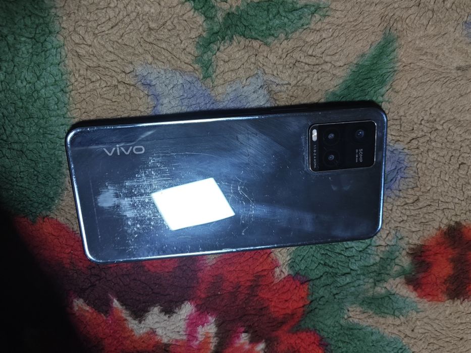 Vivo y33s 128гб смартфон