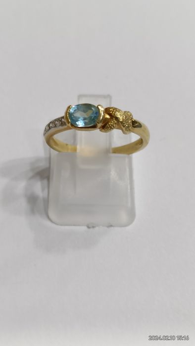 Vind inel din aur 18kt cu aquamarine și diamante