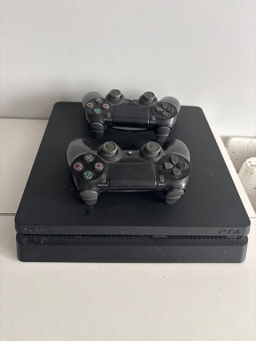 Продам Sony PlayStation 4 Slim + телевизор LG