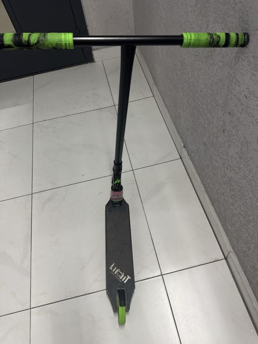 Трюковой самокат limit