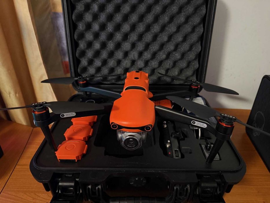6K Дрон Autel Evo 2 Pro V1 Rugged Bundle с 5 батерии, 2 дистанционни, charging hub, бързо зарядно