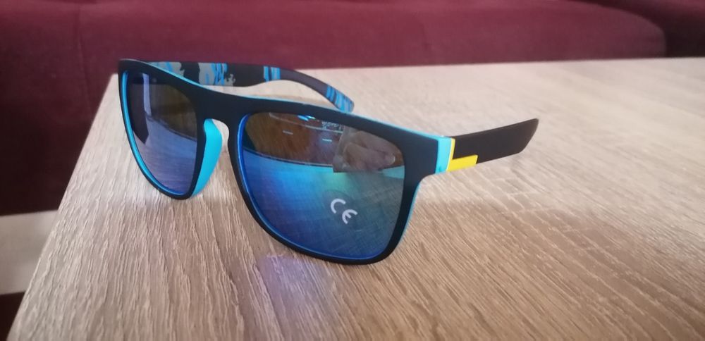 Слънчеви очила..